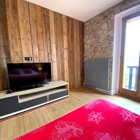 Chalet Le Joli Bois 12 Personnes Spa Sauna Billard Petanque