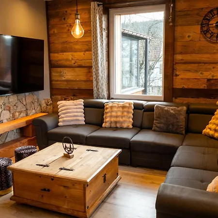 Le Joli Bois